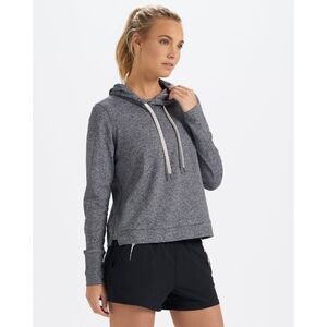 Vuori Halo Essential Hoodie in Heather Gray Women's Size S